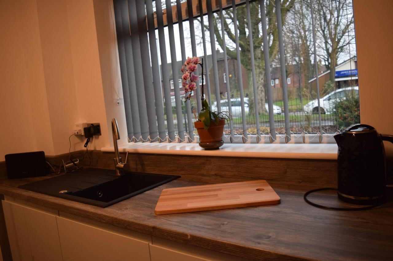 Airport Padzzz Apartment Wythenshawe Exterior foto