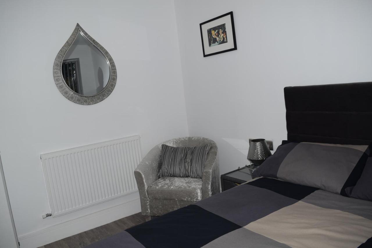 Airport Padzzz Apartment Wythenshawe Exterior foto